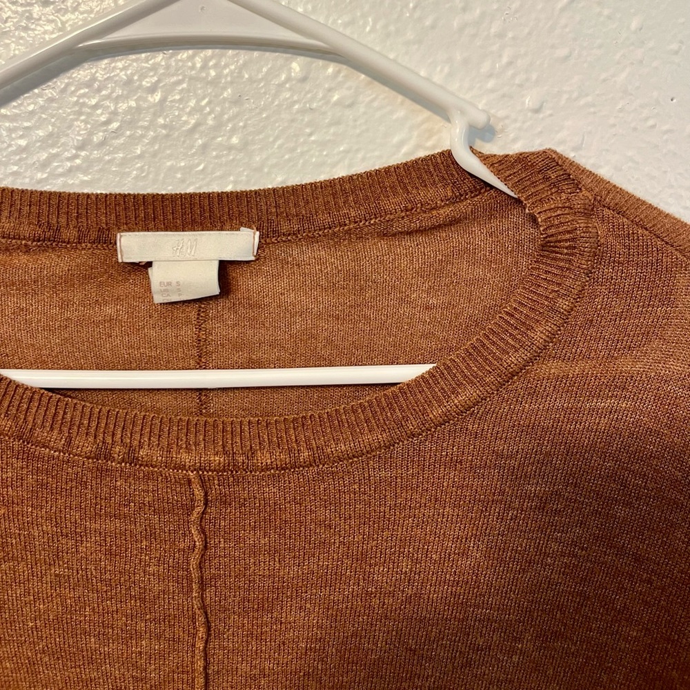 Camel Brown H&M Sweater Size Small
